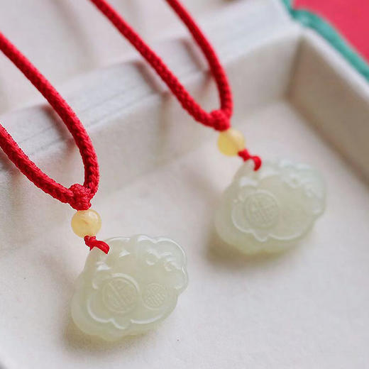 和田玉双面福锁吊坠 商品图2