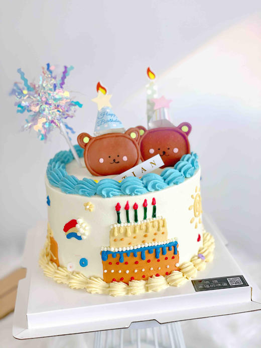 奶油霜手绘布朗熊蛋糕，请提前两天预定，可预订其他颜色 商品图1