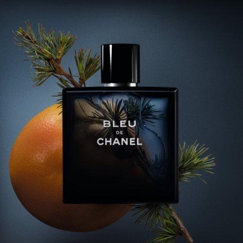 Chanel香奈儿蔚蓝男士精选套装 淡香水50ml+沐浴露200ml 商品图3