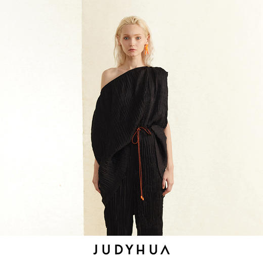 JUDYHUA 一字领皱褶上衣 商品图0
