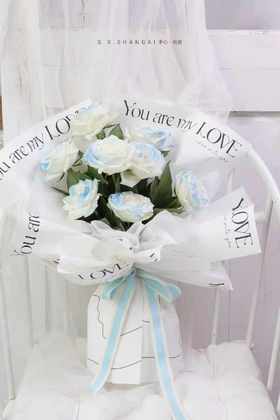 白色网红包装纸