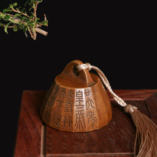 【秦始皇诏文权】瓜型镇纸，文房美物，4cm*3cm*235克，全国包邮！ 商品图0