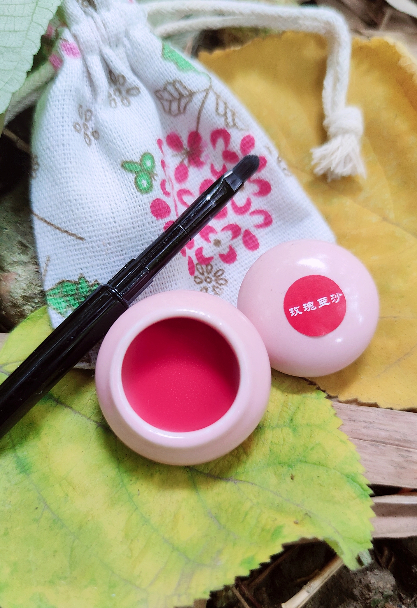 新品发布-手工精油罐装小口红-橄榄油、天然蜂蜡、天然维E、植物精油纯手工制作