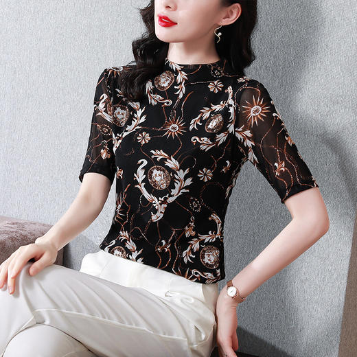 MZ  104228半高领网纱炫彩印花大码上衣 商品图2