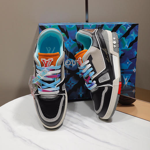 LV Trainer 最新配色运动鞋 商品图2