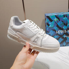 LV Trainer 最新配色运动鞋