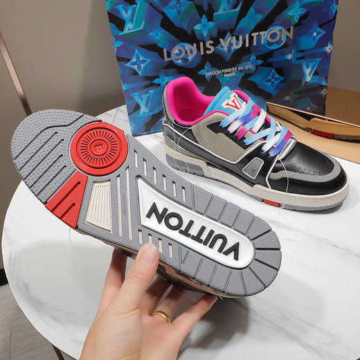 LV Trainer 最新配色运动鞋 商品图7