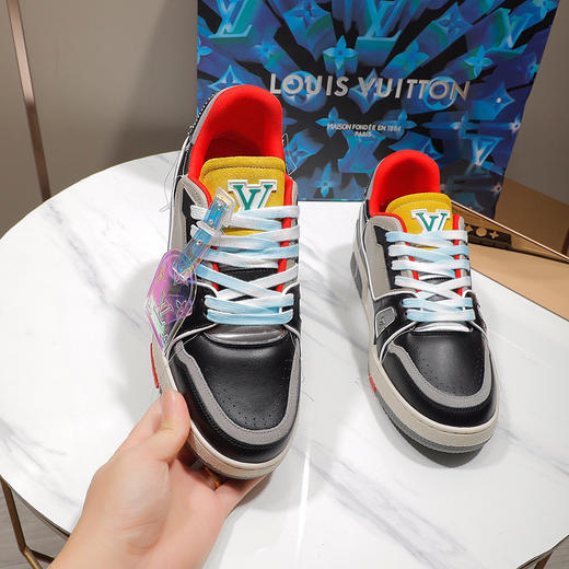 LV Trainer 最新配色运动鞋 商品图5