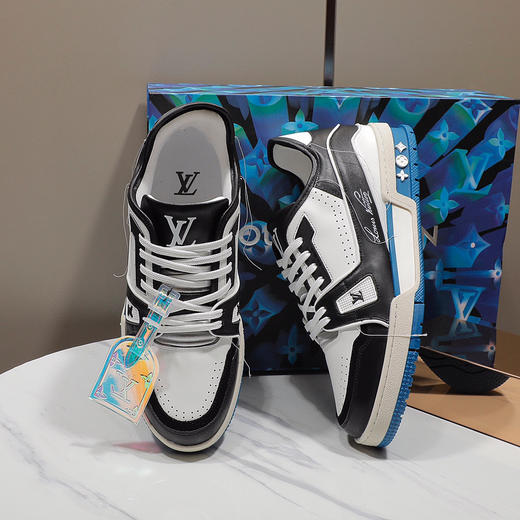 LV Trainer 最新配色运动鞋 商品图2