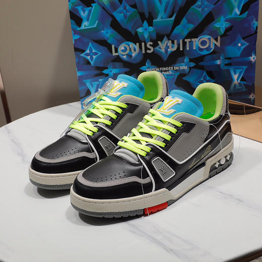 LV Trainer 最新配色运动鞋 商品图1
