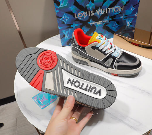 LV Trainer 最新配色运动鞋 商品图7