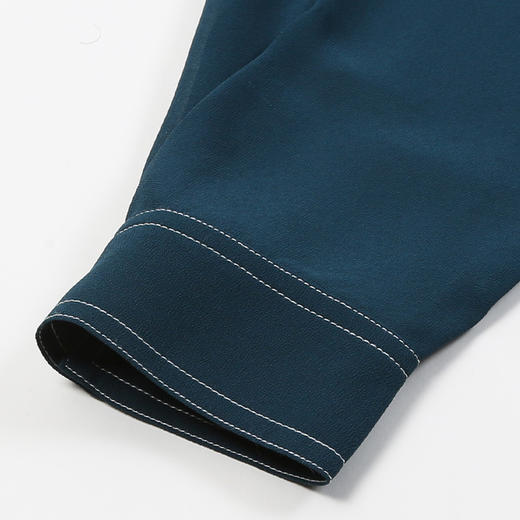 METTE2021年夏季新品女士超薄衬衫时尚方领长袖直筒宽松衬衣 商品图3