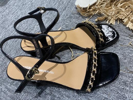 西村名物2021夏季新款链条粗跟休闲凉鞋X21BG24321 商品图1