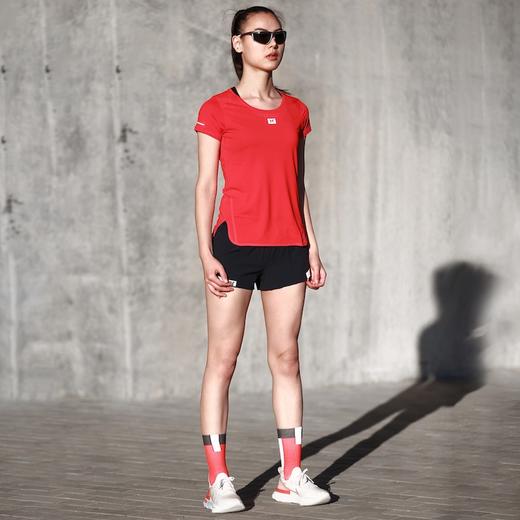 身体智慧 BODYWIT 赤乌 女款 快干通风窗短袖T恤 商品图2