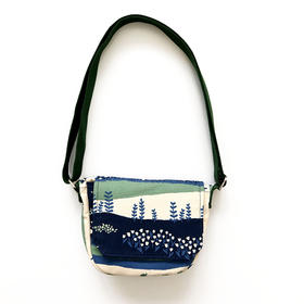 HUJI祤集Flap斜挎包插画小花小草