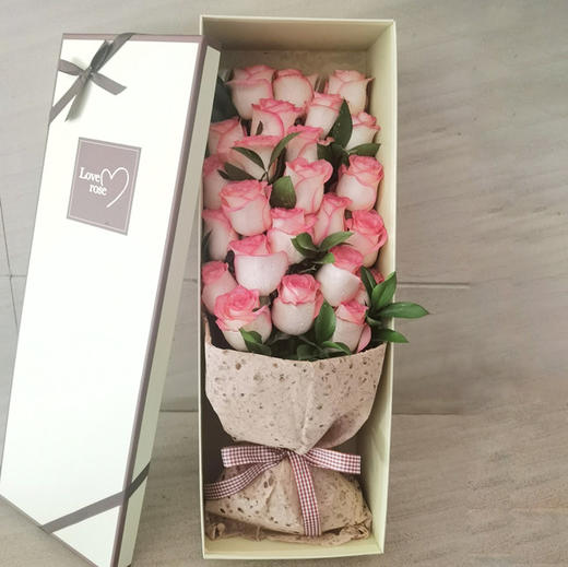 24支爱莎玫瑰礼盒 商品图0