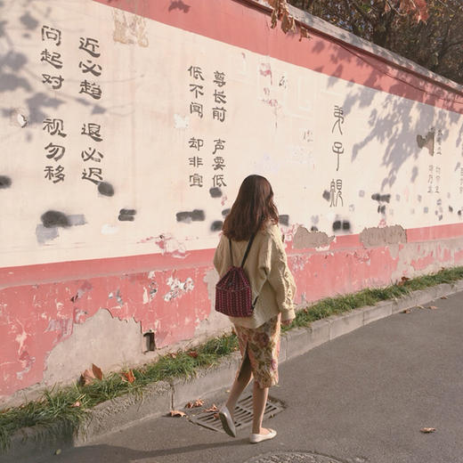 〖HIDDE NN OTES〗原创抽绳包 红色编织条纹呢子简约双肩包女 商品图3