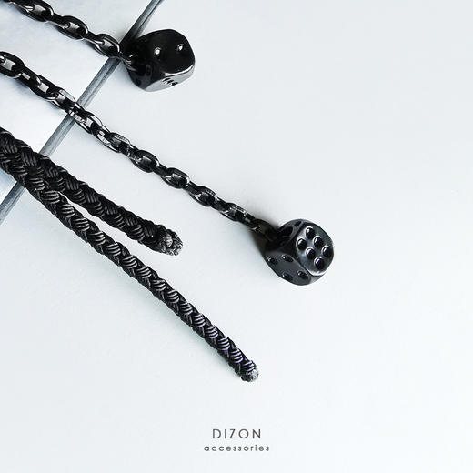 DIZONACC 骰子钥匙扣 黑色锁链式链编织挂饰 男士车匙潮流吊饰链 商品图1