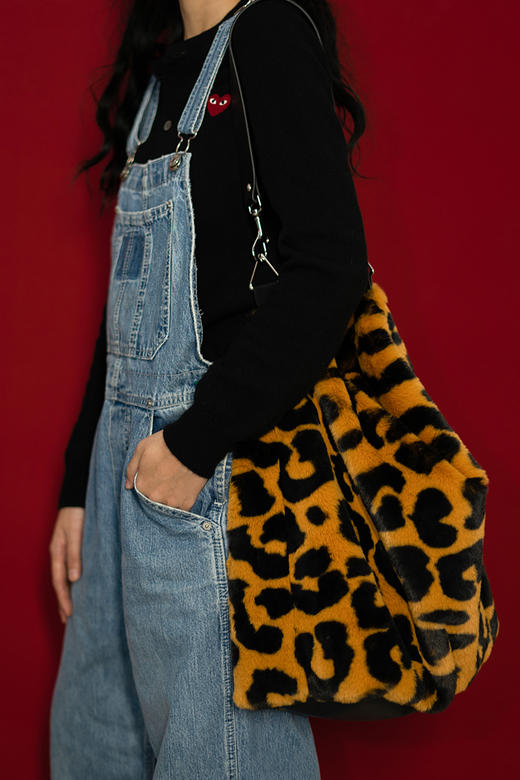 〖HIDDENNOTES〗小众托特包 豹纹毛绒斜挎包 无性别风百搭通勤包 商品图2