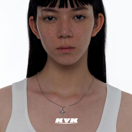 KVK十字架项链女锁骨链2021新款女可调节吊坠饰品高级感简约配饰 商品图0