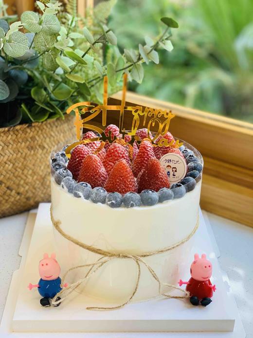 小猪佩奇水果奶油蛋糕 下单前请仔细阅读商品详情 商品图0