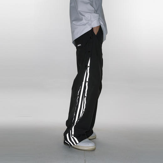 FPA(VENGETICE)反光排扣休闲长裤国潮流百搭宽松运动高街纽扣男裤 商品图3