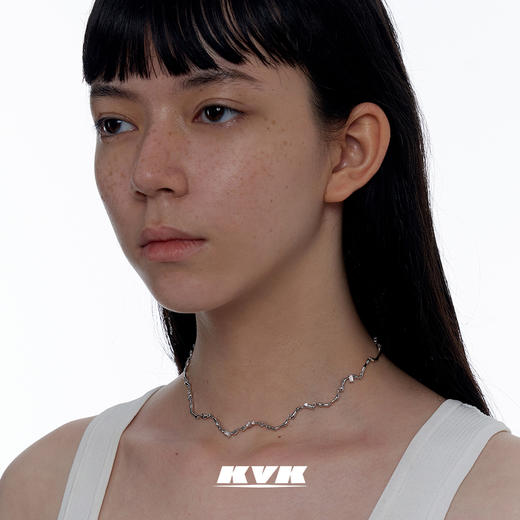 KVK项链女锁骨链颈链新款ins潮小众设计感波浪纹饰品可调节项圈女 商品图0