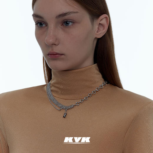KVK项链女 新款潮轻奢小众锁骨链项链毒液吊坠扭转拼接项链配饰 商品图1