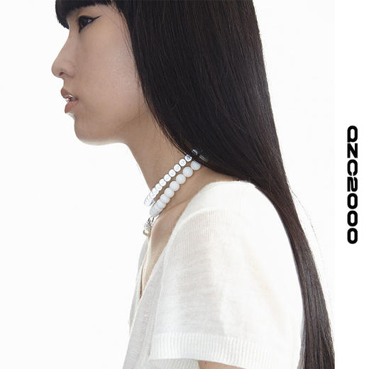 QZC2000 金属蜘蛛吊坠梦幻反光珍拼接白珍珠磁铁吸扣项链男女饰品 商品图1