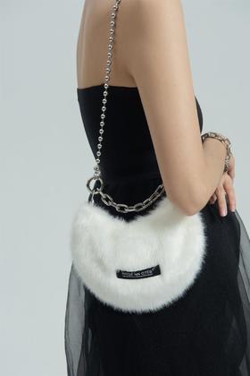 HIDDENNOTES l 千禧辣妹设计感链条单肩黑白腋下半月包小众腋下包