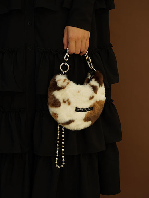 〖HIDDENNOTES〗原创 新款毛绒奶牛纹腋下包单肩斜挎链条手机包 商品图2