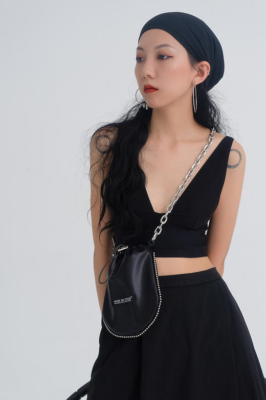 〖HIDDE NN OTES〗原创单肩包 mini链条钢珠抽绳圆弧斜挎手机包 商品图2