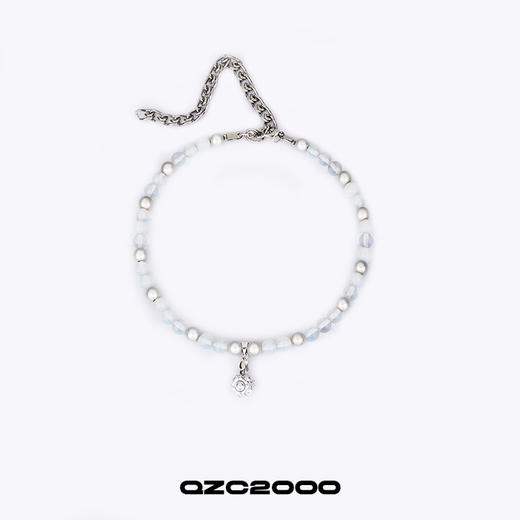 QZC2000 Y2K透明渐变蓝拼接反光梦幻珍珠几何体吊坠串珠男女同款 商品图0