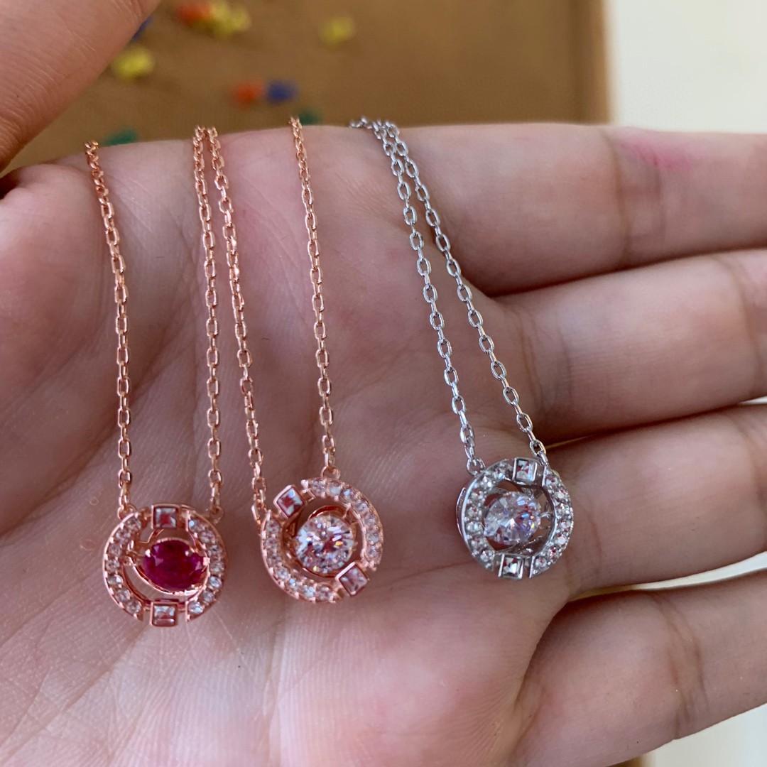 施家经典3色跳动的心时尚吊坠锁骨项链  送女友生日礼物