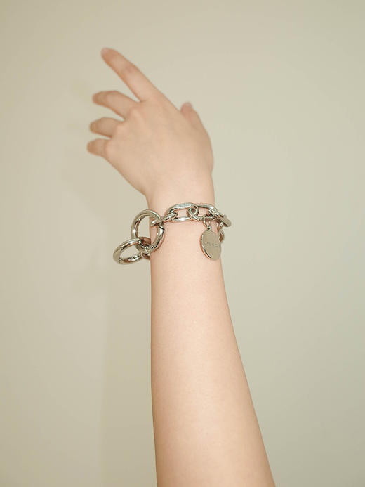 〖HIDDENNOTES〗原创手链 时髦银色LOGO钢牌合金朋克饰品包包链条 商品图1