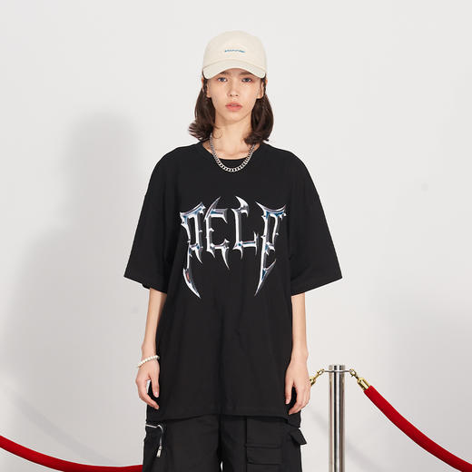 PCLP(PERCLIPS) 金属刀锋LOGO短袖 商品图0