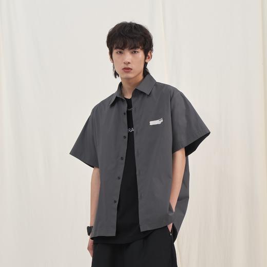 PCLP(PERCLIPS) 烫唛短袖衬衫 国潮牌休闲宽松纯色白色半袖衬衣男 商品图3