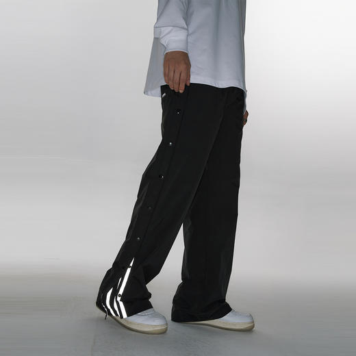 FPA(VENGETICE)反光排扣休闲长裤国潮流百搭宽松运动高街纽扣男裤 商品图2