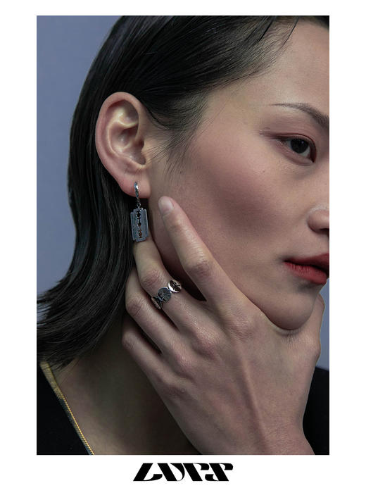 2020春款耳环极简春季耳钉夏天清新百搭韩版个性镂空春季耳饰网红 商品图1