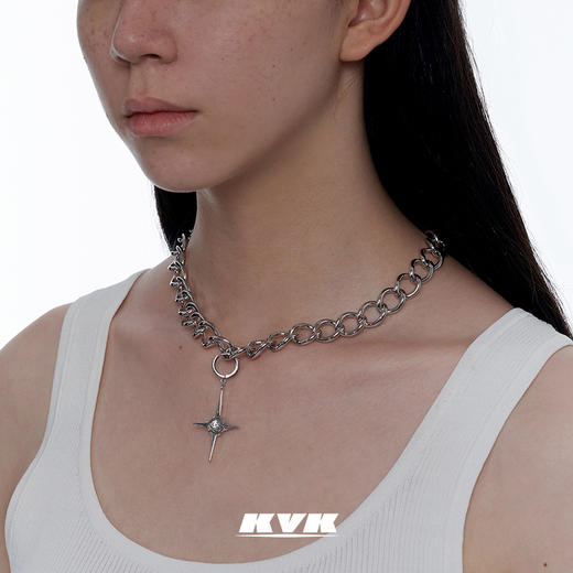 KVK十字架项链女锁骨链2021年新款小众设计感十字架吊坠颈饰首饰 商品图1