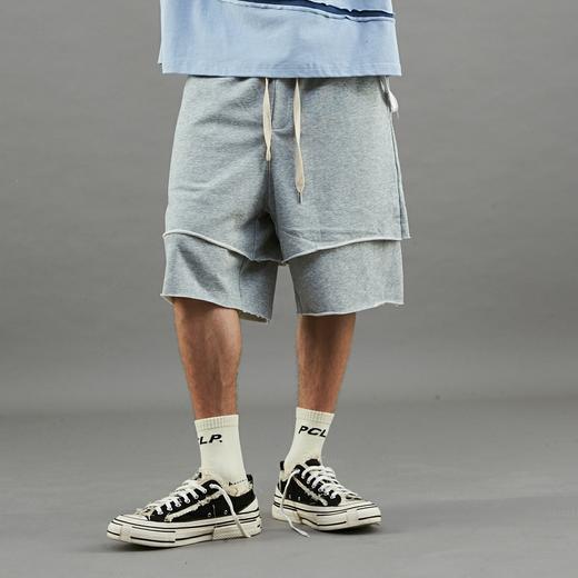 PCLP(PERCLIPS) 灰色假两件双层短裤 五分裤毛边宽松抽绳高街 商品图3