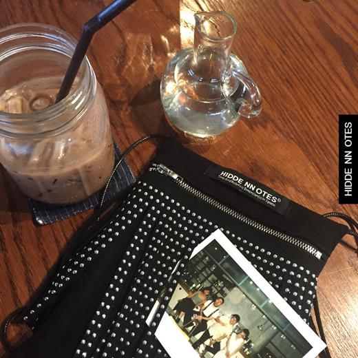 〖HIDDE NN OTES〗原创单肩包 金属感流苏斜挎mini铆钉拉链蹦迪包 商品图3