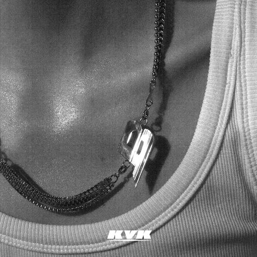 KVK珍珠拼接字母项链女925银2021年新款锁骨链吊坠情侣饰品配饰 商品图3