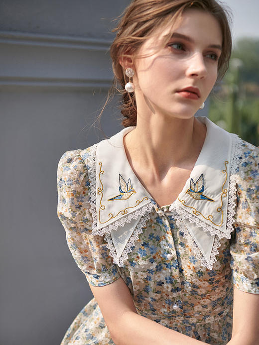 欧芮儿碎花短袖连衣裙2021新款收腰显瘦法式刺绣领时髦优雅裙 商品图0