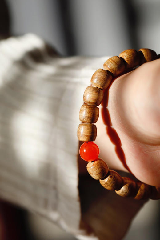 【龙抬头特惠】加里曼丹沉香10mm手串 c24 商品图8