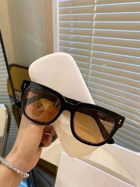 客配 GM UNA.C +茶色片 参考度数225/200度