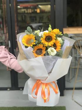 【向阳而生】向日葵花束