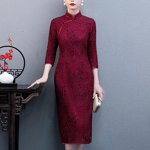 上海旗袍厂NBL-N1929 蕾丝旗袍2021年新款春夏中年妈妈装喜婆婆改良版婚礼服洋气大码女 商品图3