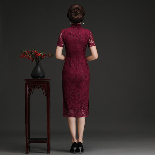 上海旗袍厂NBL-N1929 蕾丝旗袍2021年新款春夏中年妈妈装喜婆婆改良版婚礼服洋气大码女 商品图4