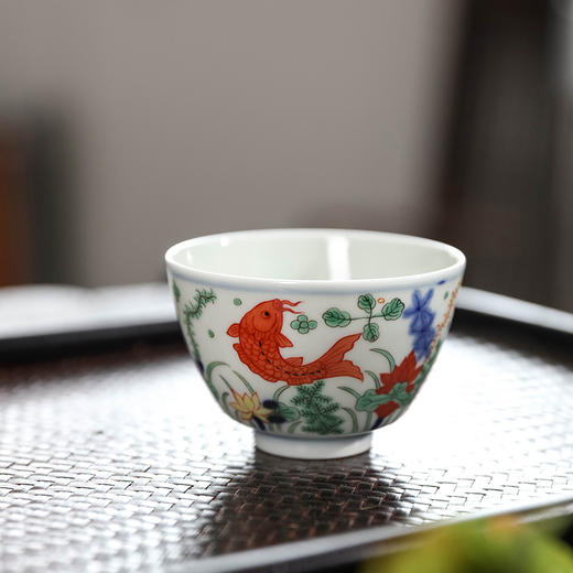 青花五彩鱼藻纹主人杯 商品图2